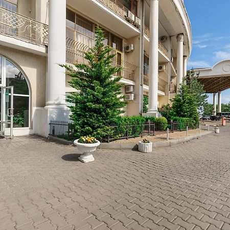 Arcadia Palace 2-Bedrooms Apartment With Terrace Odessa Esterno foto