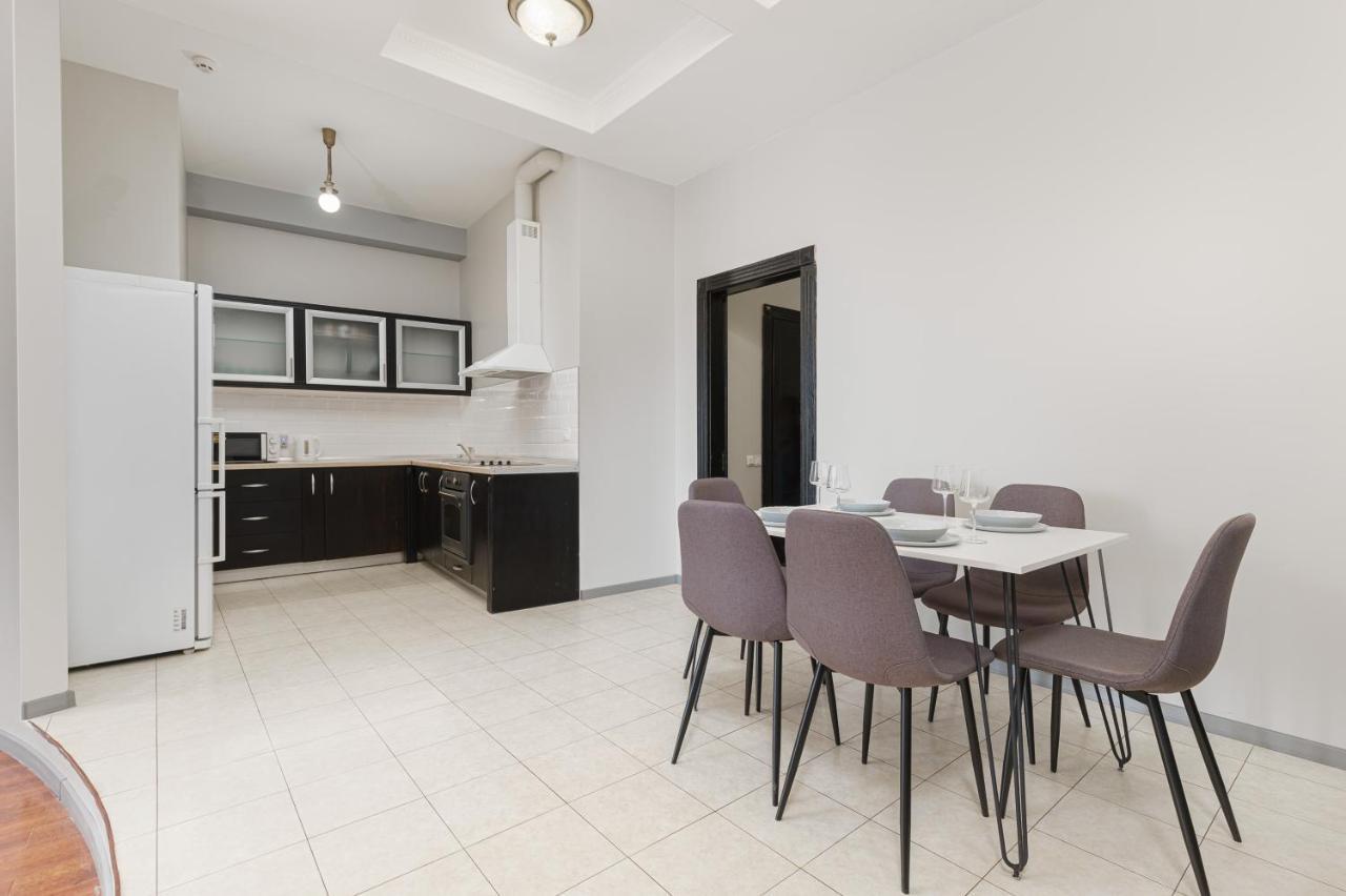 Arcadia Palace 2-Bedrooms Apartment With Terrace Odessa Esterno foto