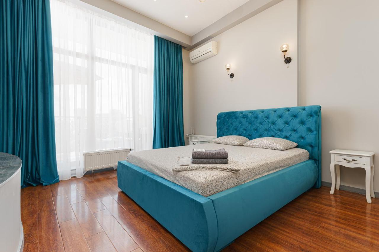 Arcadia Palace 2-Bedrooms Apartment With Terrace Odessa Esterno foto
