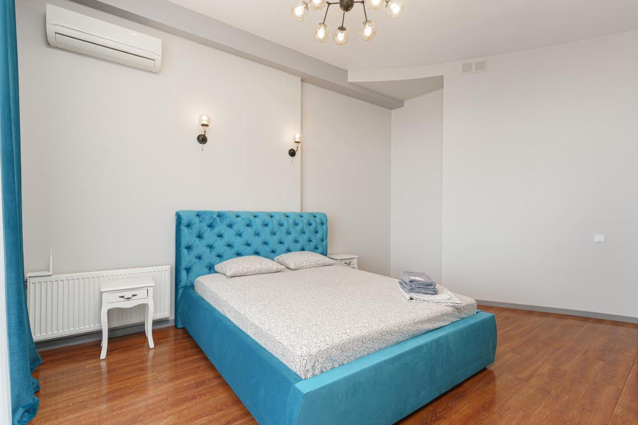 Arcadia Palace 2-Bedrooms Apartment With Terrace Odessa Esterno foto