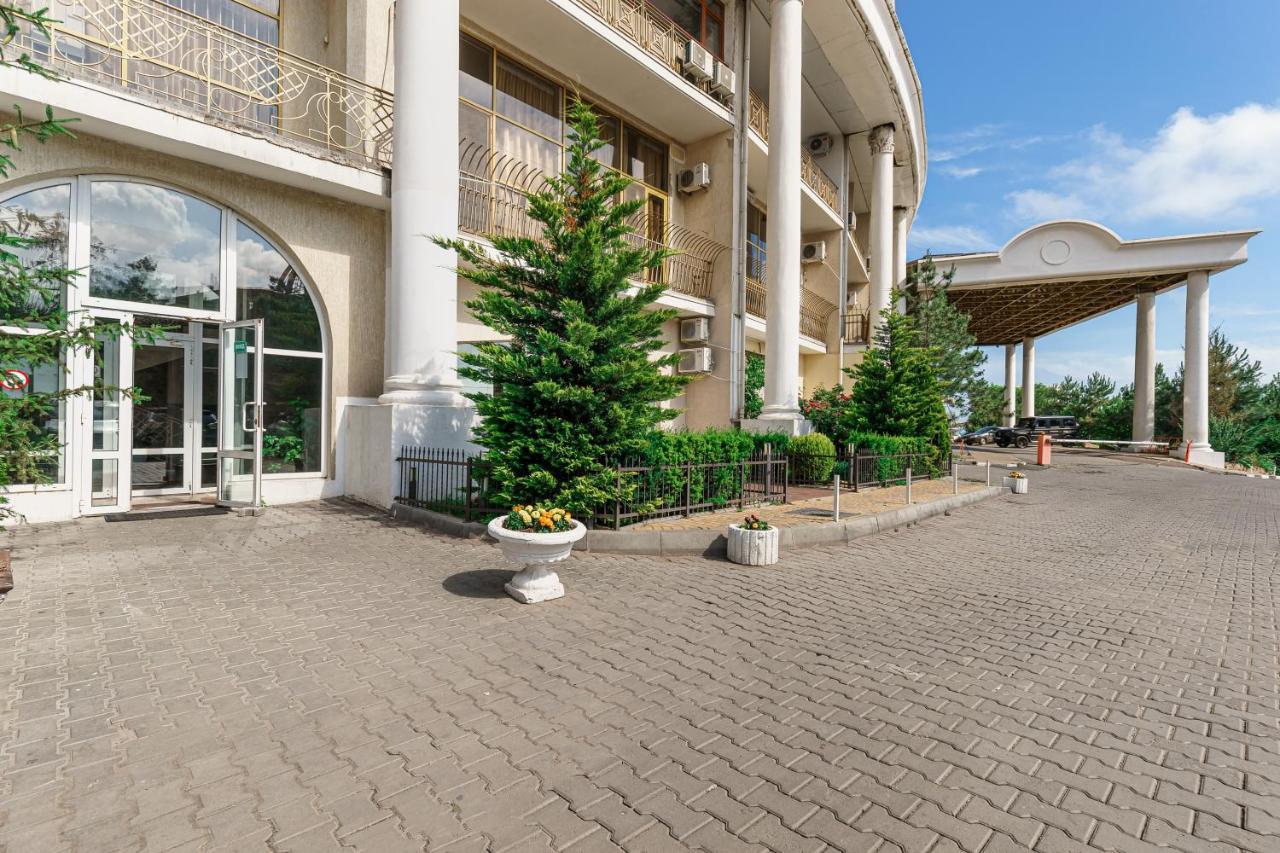 Arcadia Palace 2-Bedrooms Apartment With Terrace Odessa Esterno foto