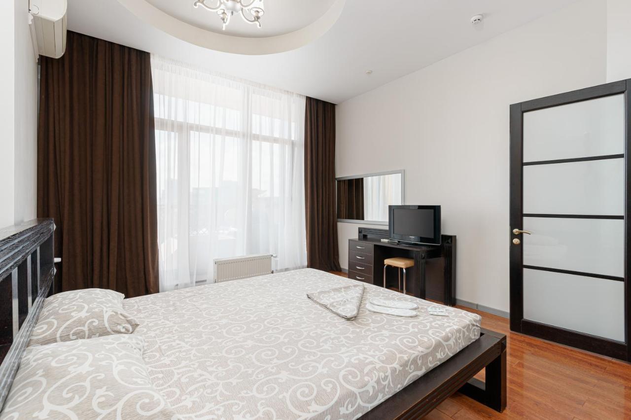 Arcadia Palace 2-Bedrooms Apartment With Terrace Odessa Esterno foto