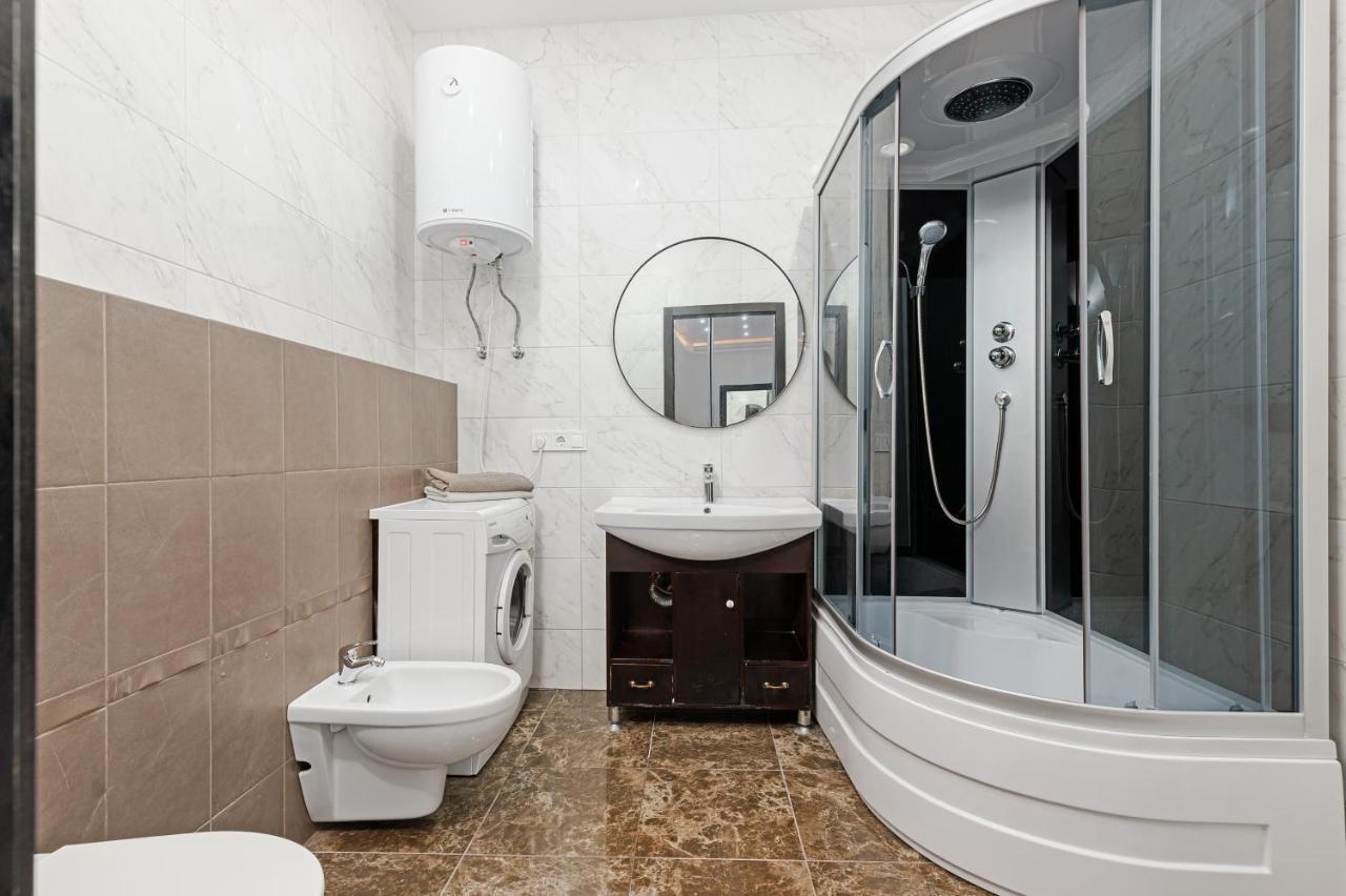 Arcadia Palace 2-Bedrooms Apartment With Terrace Odessa Esterno foto
